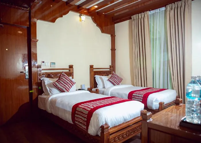 Surya Heritage 4*