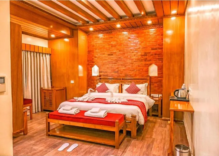 Surya Heritage 4*