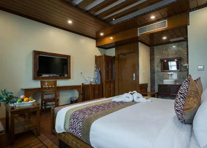 Surya Heritage 4*