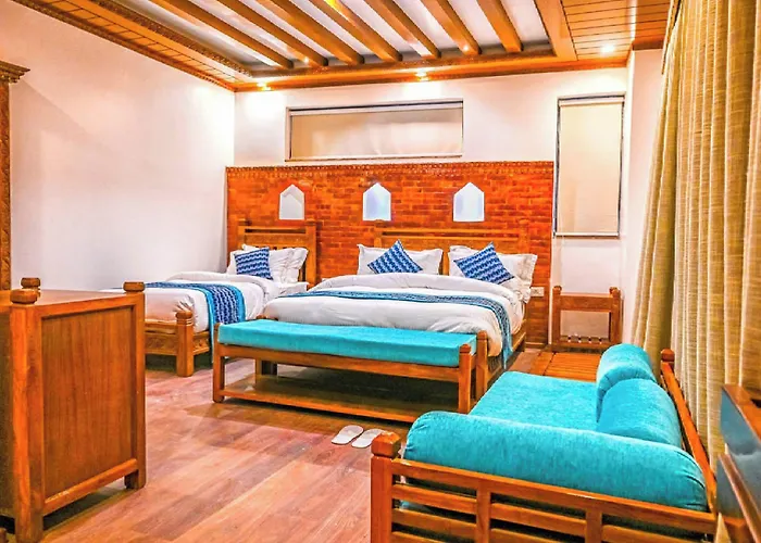 Surya Heritage מלון 4*